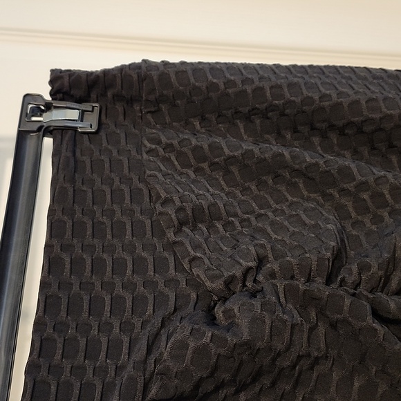 Black Booty Lifting Workout Leggings XL Shapes/Lifts Butt Area - Picture 6 of 7